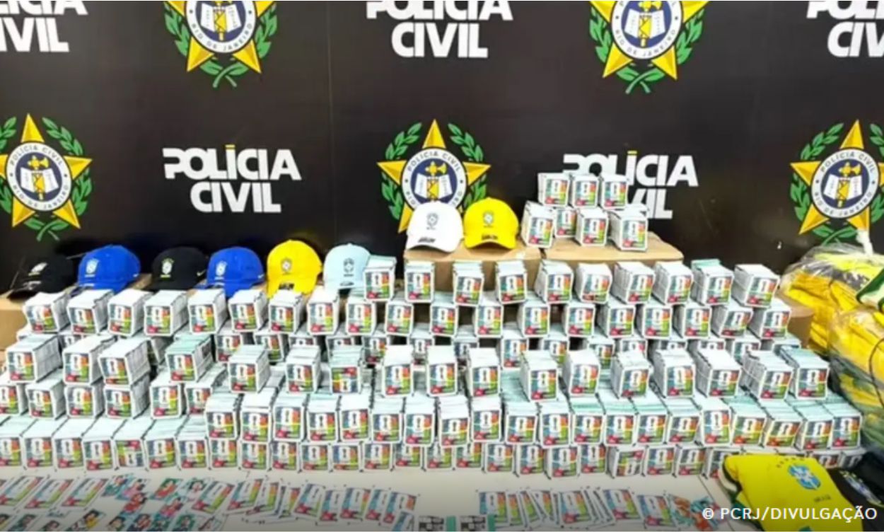 Figurinhas falsificadas da Copa