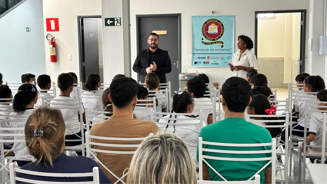 Araxá inicia projeto da Academia Mineira de Letrinhas com 45 alunos da rede municipal